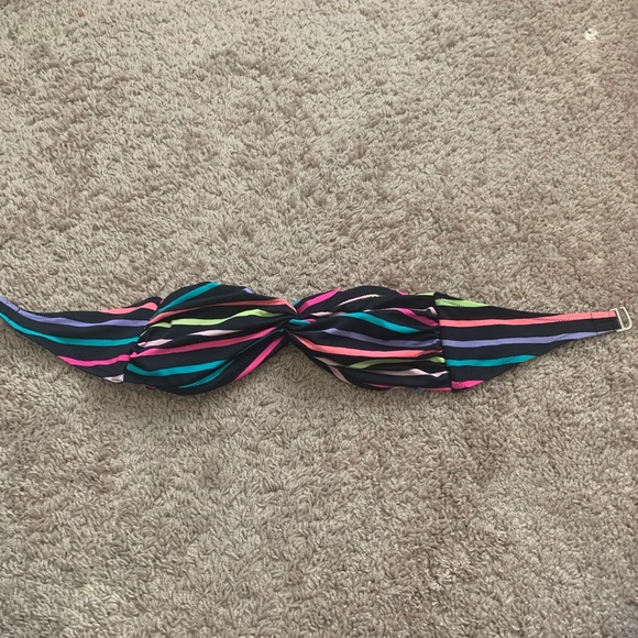 Victoria Secret strapless bikini top - Picture 1 of 1